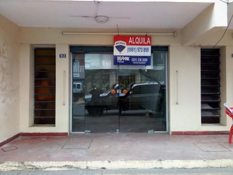 Alquilo Salón Comercial Zona León Condoú