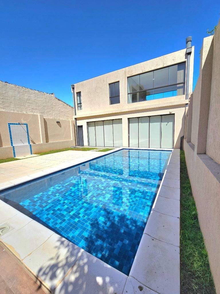 ALQUILO HERMOSA RESIDENCIA EN YCUA SATI ASUNCION — foto 3