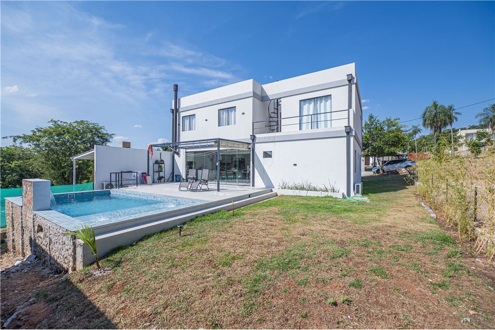 VENDO CASA AMOBLADA EN SAN BERNARDINO CONDOMINIO CERRADO — foto 2