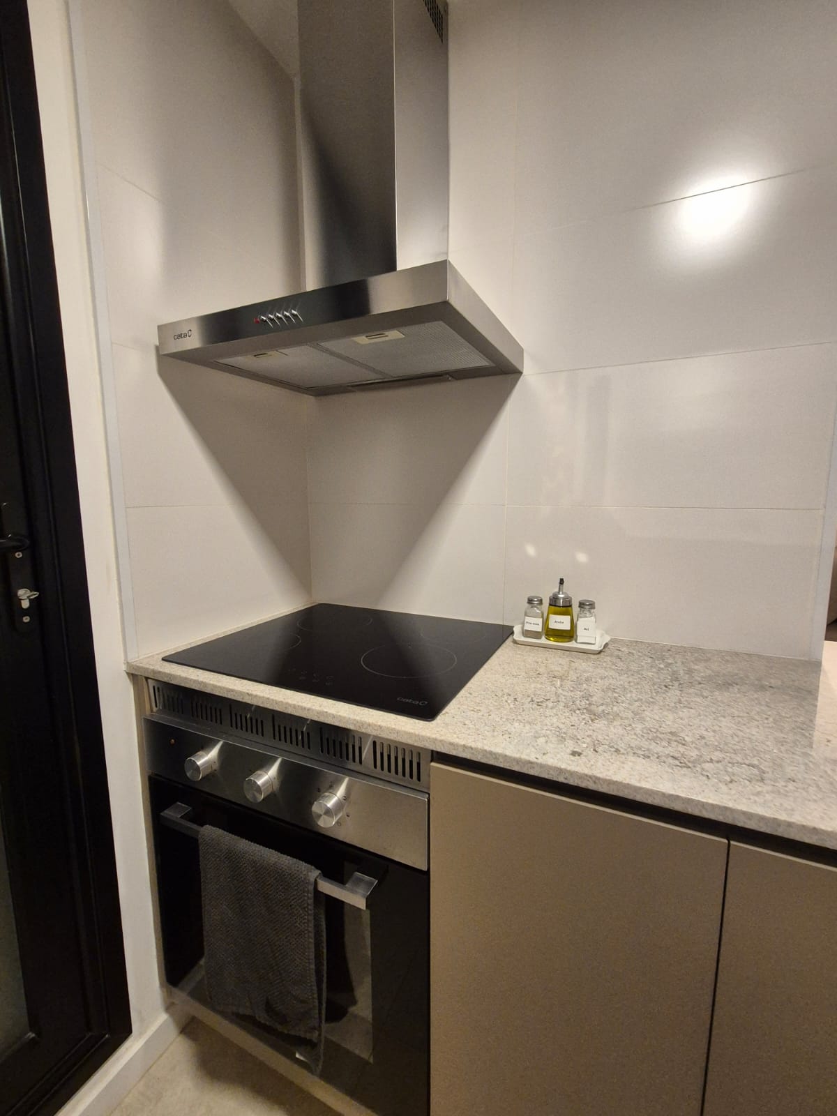 ALQUILER DE DEPARTAMENTO AMOBLADO EN EDIFICIO FEEL — foto 3