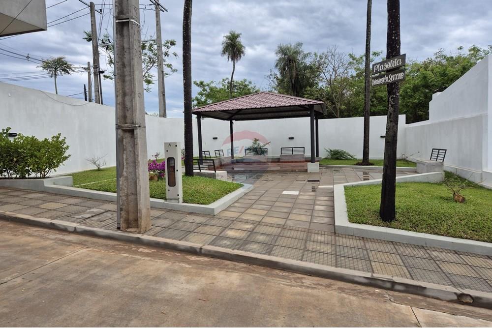¡Alquila Casa Moderna En Luque! Barrio Cerrado! — foto 3