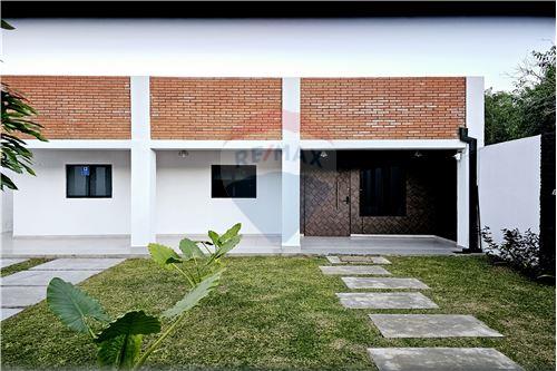 Casa a estrenar - Venta - Paraguay Cordillera San Bernardino — foto 2