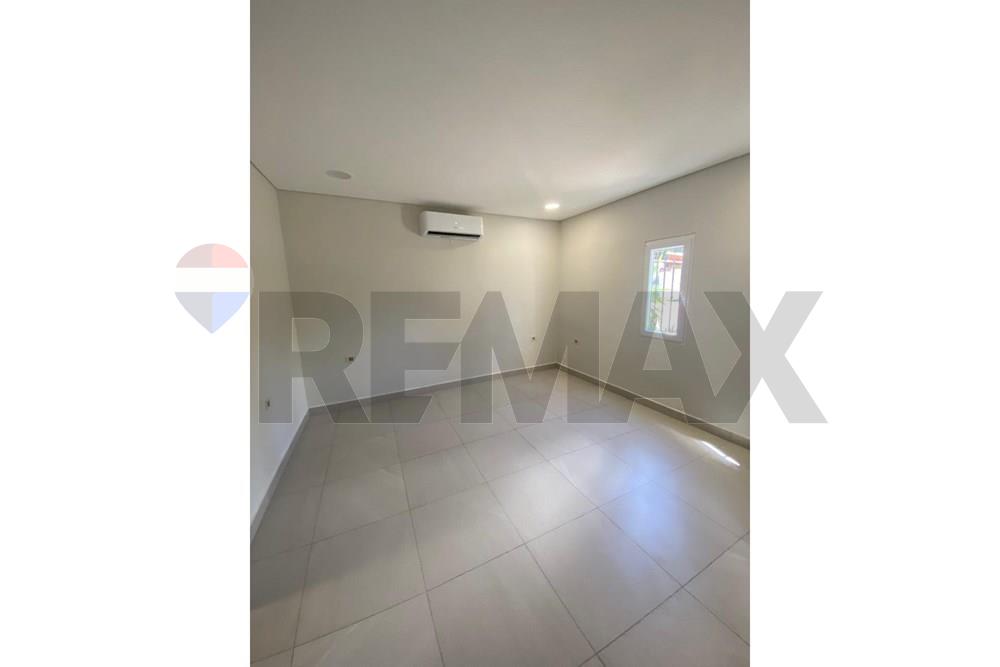 Chalet - Alquiler - Lambaré, Central, Paraguay — foto 3