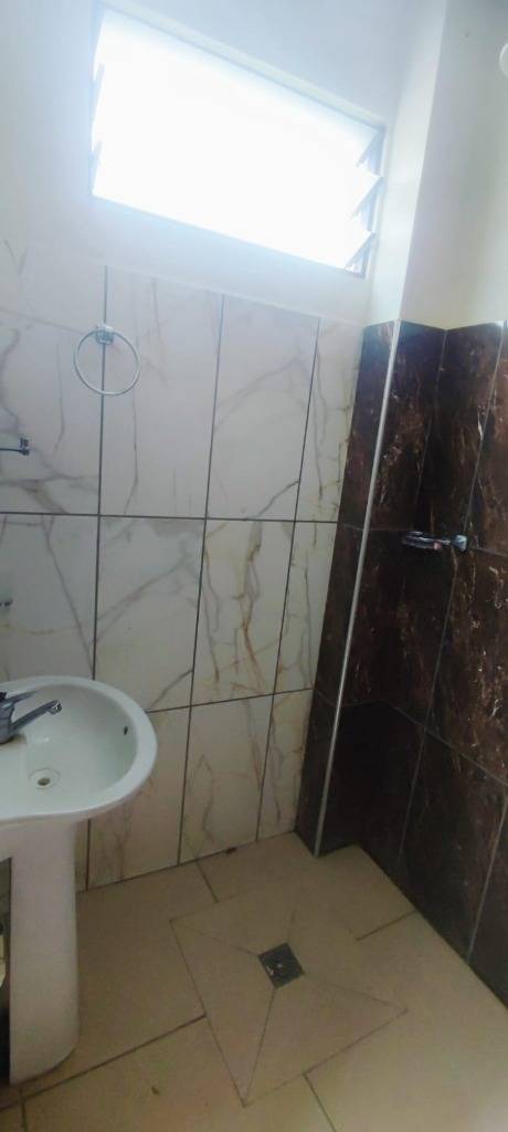 Depto en edificio familiar en alquiler