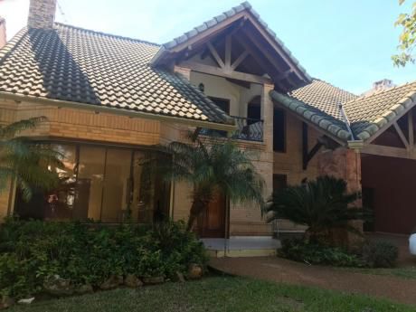 Exclusiva Residencia En Barrio Cerrado Las Piedras