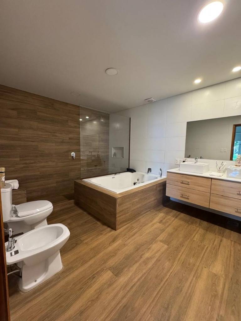 CASA EN VENTA EN SAN BERNARDINO – 5 DORMITORIOS — foto 3