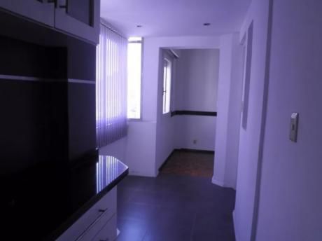 Oport. Centro, Excte 3 Dorm Todo A Nuevo, Piso 6, Luminoso, Losa Central.!