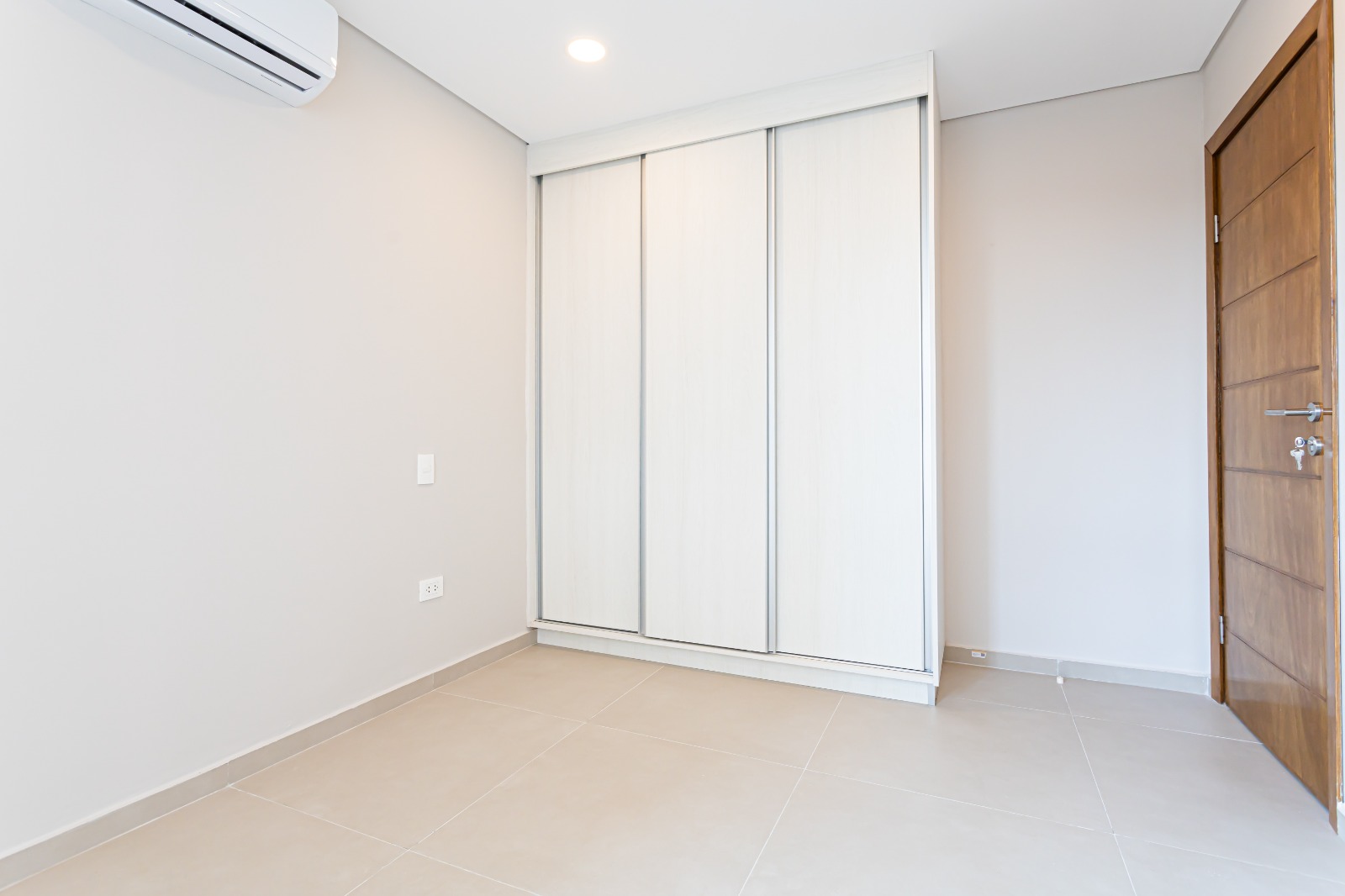 ALQUILO DEPARTAMENTO DE UNA HABITACIÓN EN EDIFICIO MARROS — foto 3