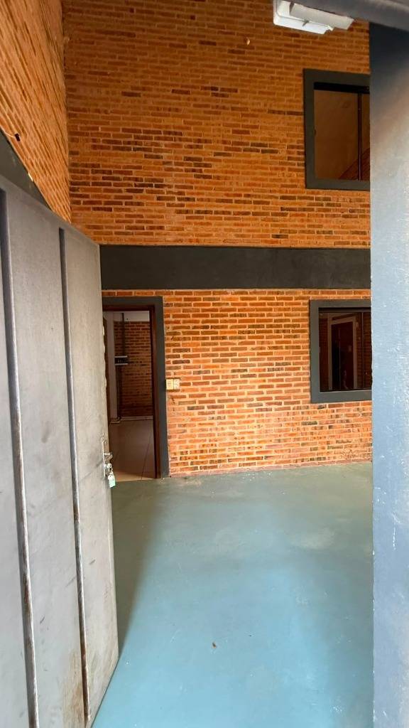 ALQUILO DEPÓSITO/GALPÓN EN MARIANO ROQUE ALONSO — foto 3