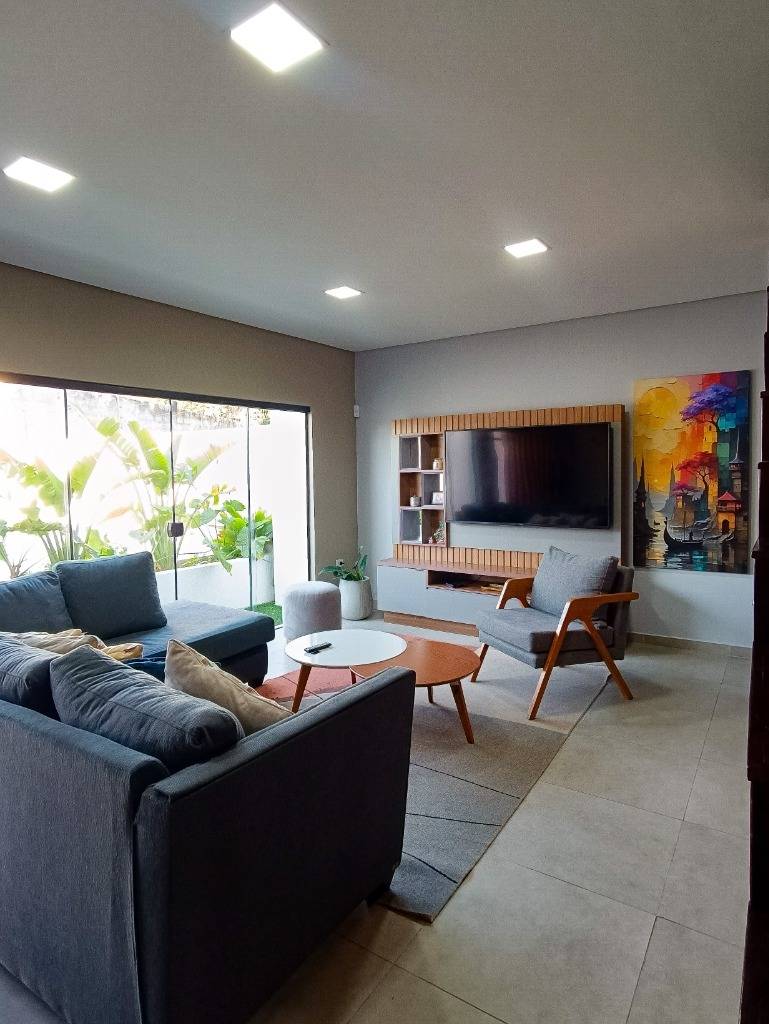 DUPLEX AMOBLADO Y EQUIPADO EN LOMA MERLO LUQUE — foto 2