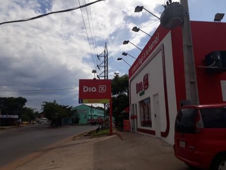 Alquilo Importante Showroom Nuevo En San Lorenzo