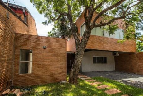 Casa Estilo Minimalista En Lambaré,