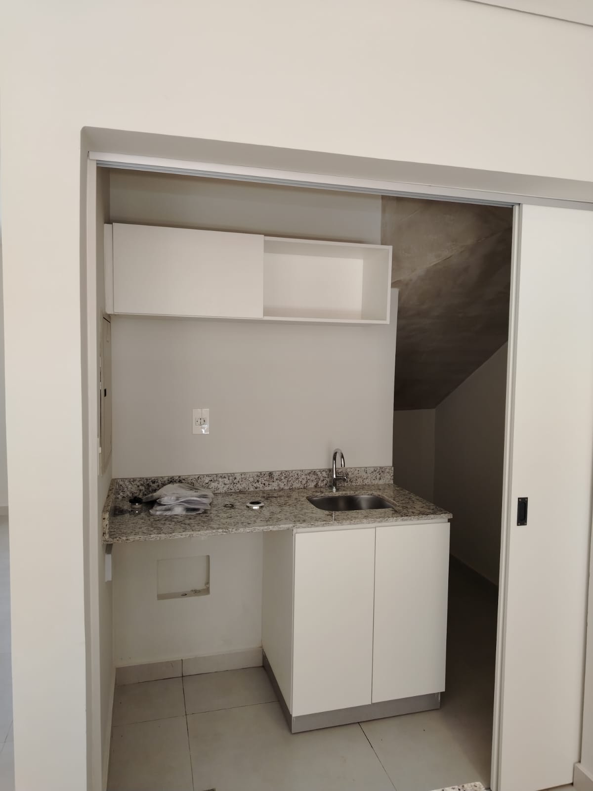VENDO DUPLEX  CON PISCINA EN EL BARRIO CERRADO  ALTEA LAGUNA — foto 2