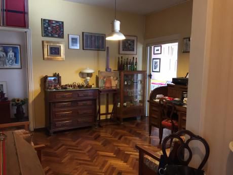Apto De Estilo, Excelente Estado, 3 Dorm, 3 Baños.