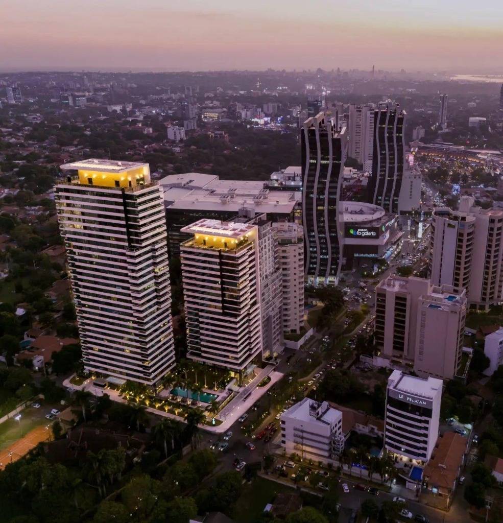 ALQUILO LUJOSO DEPARTAMENTO AMOBLADO EN LA TORRE EMINENT - ASUNCIÓN — foto 2