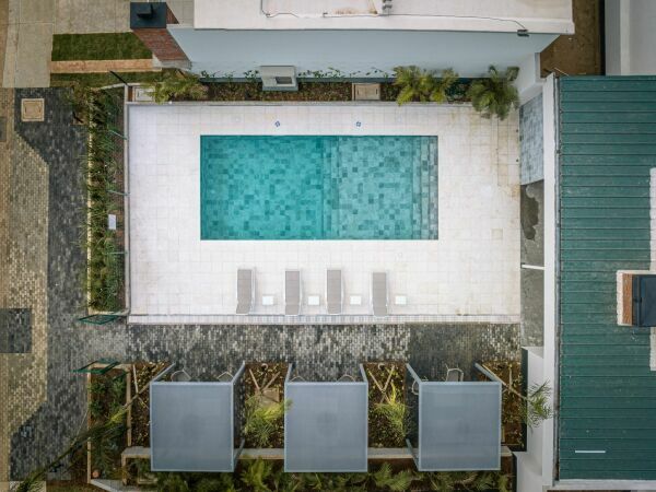 ALQUILO DUPLEX DE 3 HAB EN CONDOMINIO CERRADO LOMA MERLO LUQUE — foto 3
