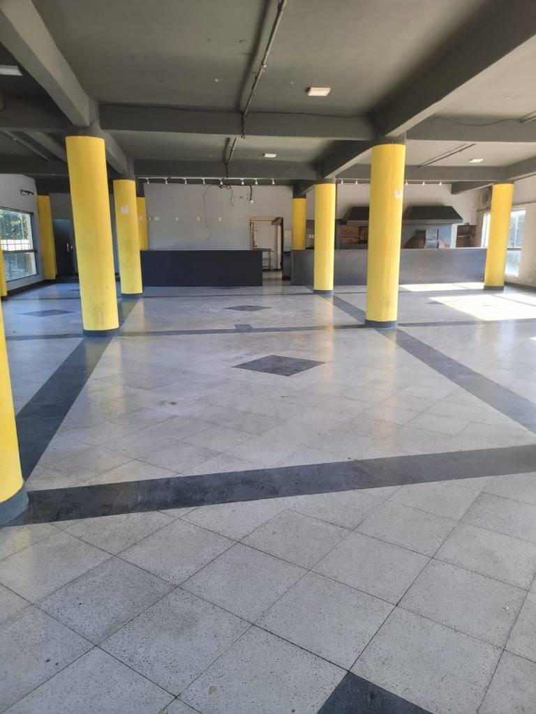 ¡Amplio local comercial en alquiler en Villa Elisa! — foto 3