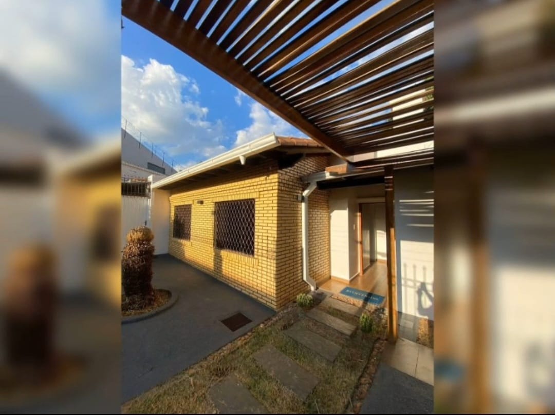 VENDO CASA SEMIAMOBLADA EN CIUDAD DEL ESTE — foto 3