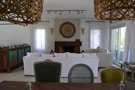 Hermosa Casa En Barrio Privado La Arbolada.
