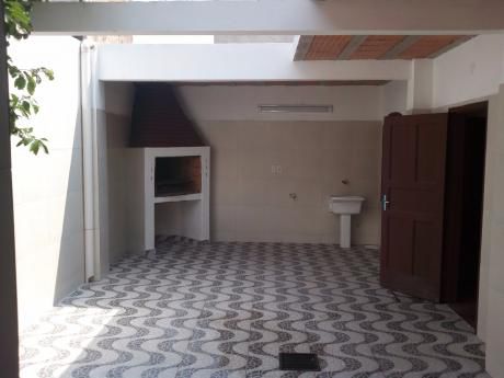Alquilo Casa En Ciudad Nueva