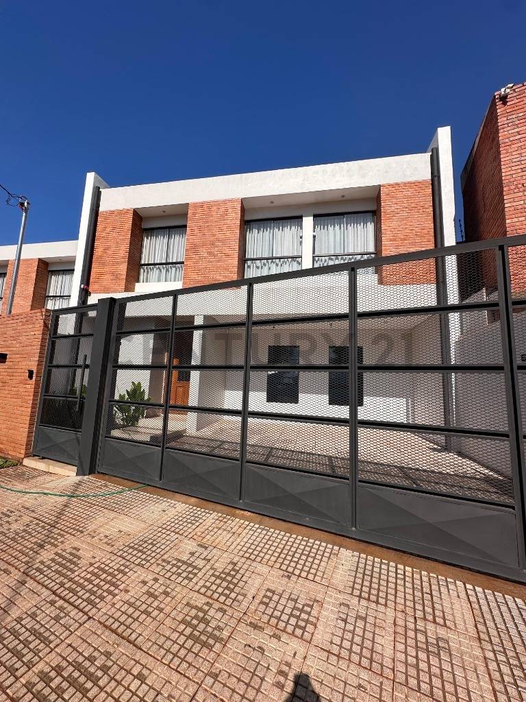 DUPLEX A LA VENTA EN LUQUE | BARRIO LOMA MERLO — foto 2