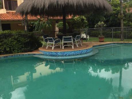 Alquilo Residencia Amoblada Zona Los Laureles