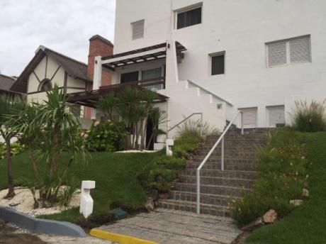 Departamento En Parada 33 Y Medio De Playa Mansa.