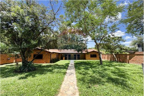 Casa-Venta-PY Cordillera San Bernardino Arturo Bray casi Nan Arturo — foto 2