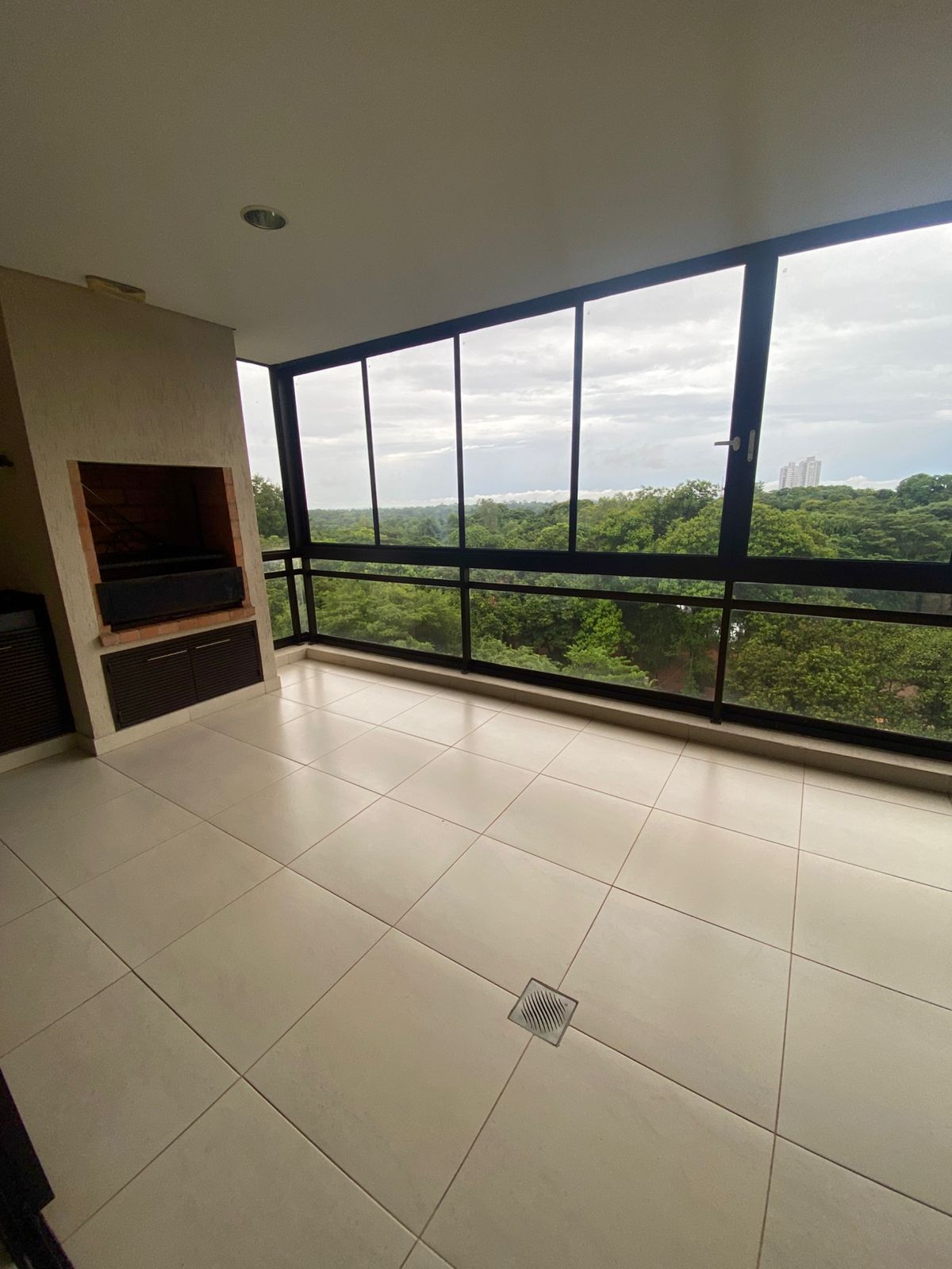 Alquilo Hermoso y Amplio Dpto de 3 Habit en Suite — foto 2