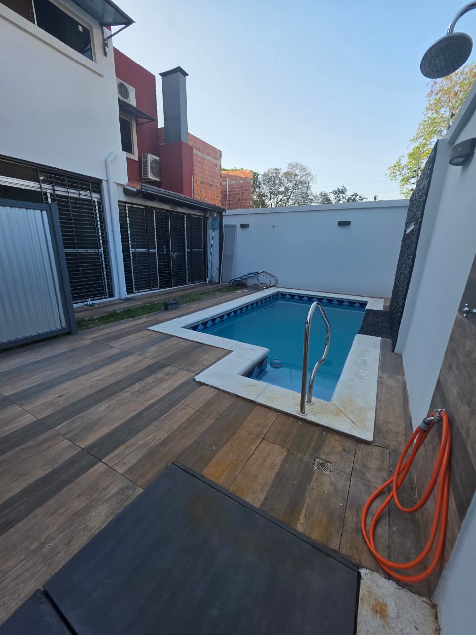 Alquilo Duplex En Lambare — foto 3