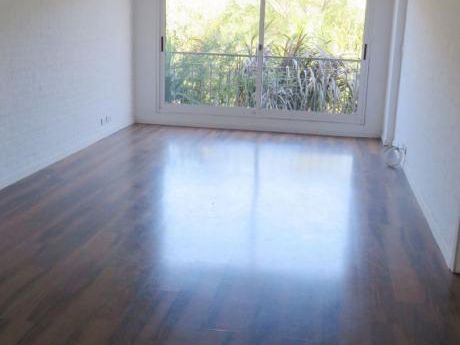 Apartamento En Barrio Privado