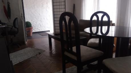 Casa A La Venta A Metros De Los Accesos, 2 Padrones, Ideal Familia O Empresa