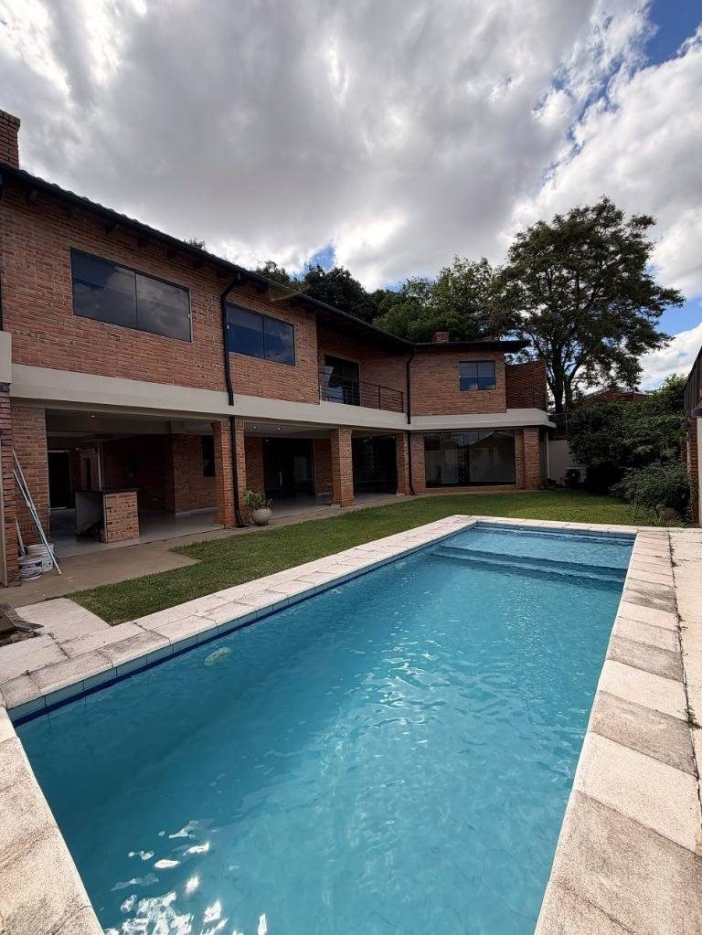 Casa en alquiler en Los Laureles