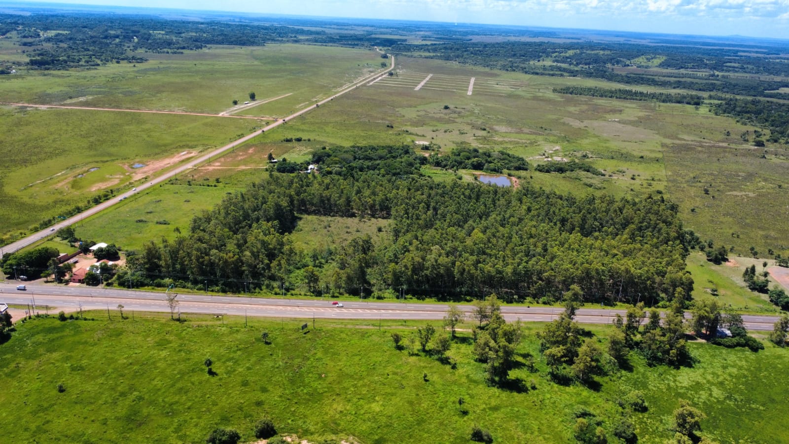 ATENCIÓN INVERSIONISTAS VENDO 10 HECTAREAS EN CORONEL OVIEDO SOBRE RUTA PY02 — foto 2