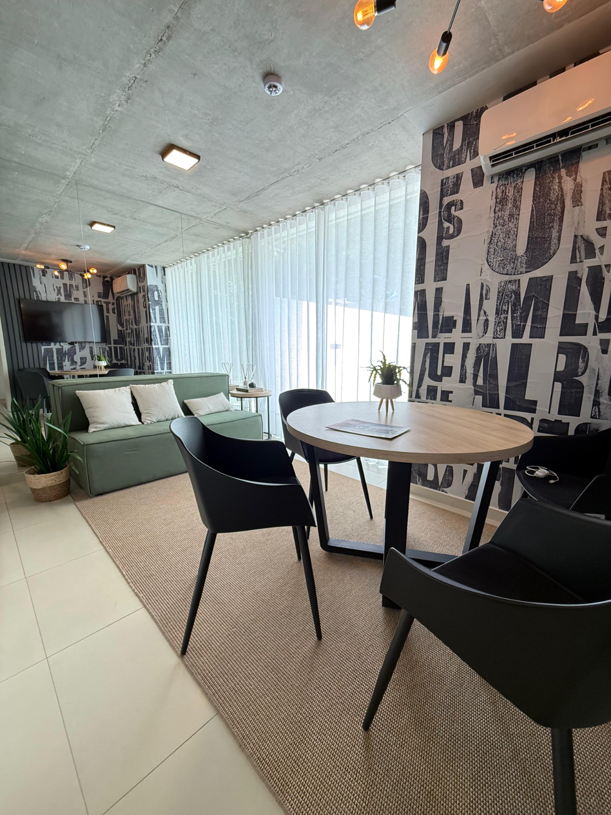 ZONA PLAZA MADERO, LUQUE, EN VENTA DEPARTAMENTO DE 2 DORMITORIOS — foto 3