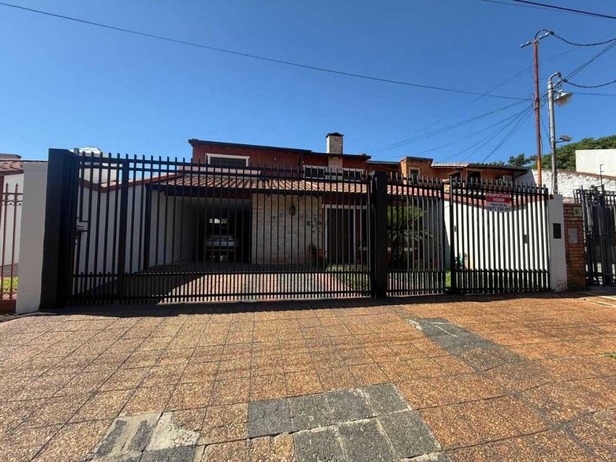 Casa en venta en Tembetary