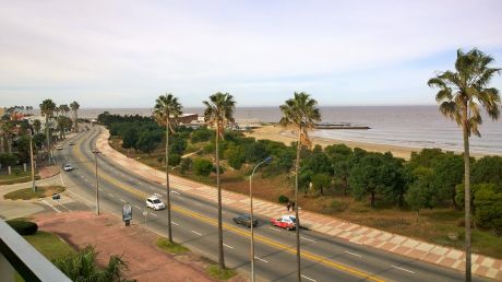 Rambla, A Pasos Del Náutico