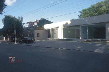 Locales Comerciales En Lambare, Zona Bonifacio Ovando