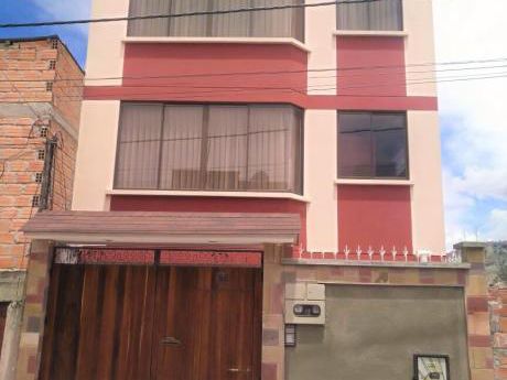 Amplia Casa En Alquiler - Bella Vista, Barrio Municipal