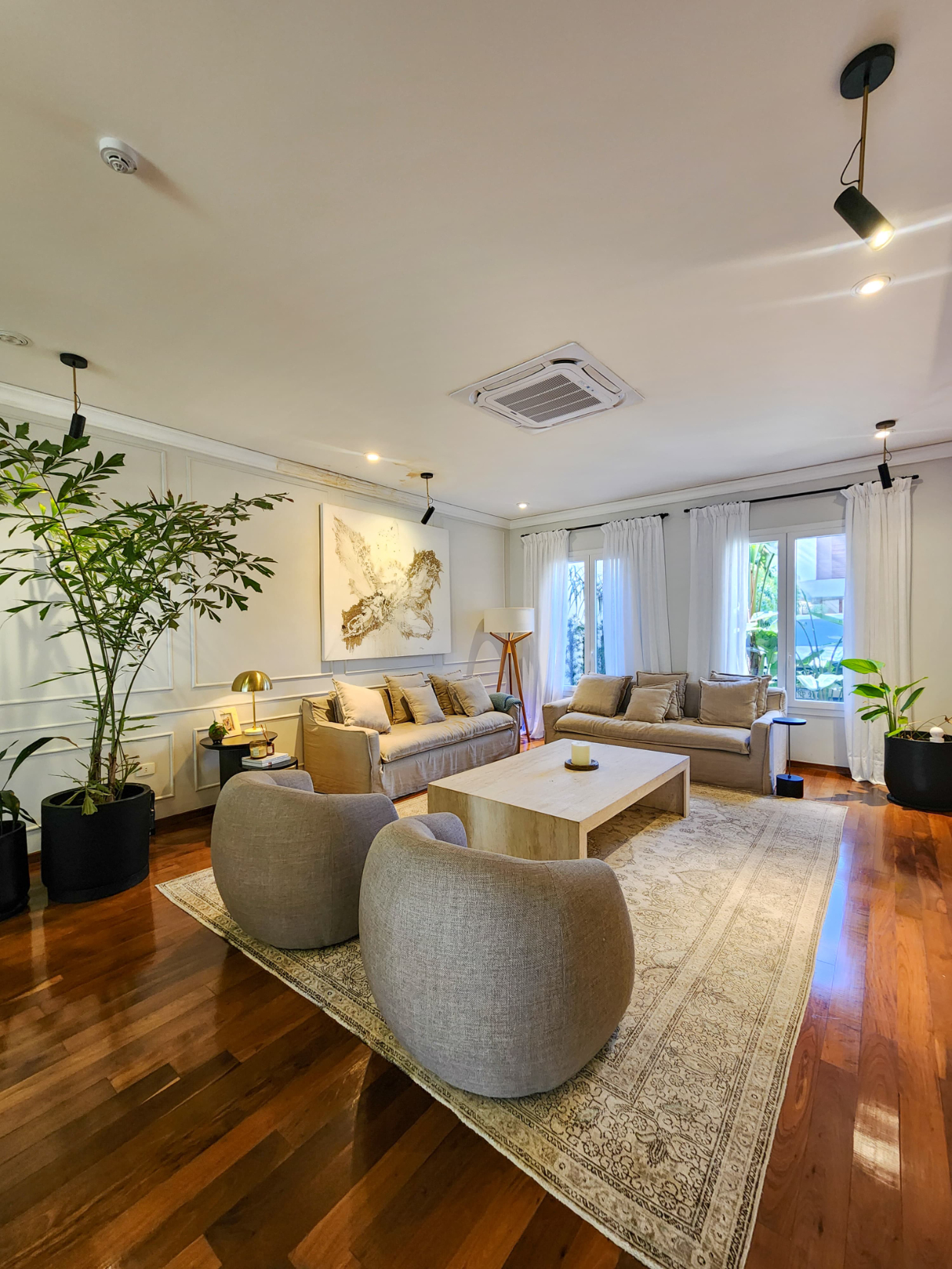 EN VENTA - HERMOSA RESIDENCIA DE 4 SUITES EN CONDOMINIO LA TRINIDAD — foto 3