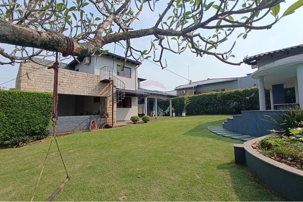EN VENTA RESIDENCIA EN EL PARANA COUNTRY CLUB — foto 3
