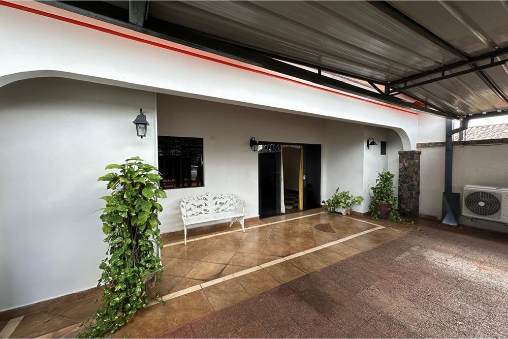 Casa-Alquiler-Cecilio Leguizamón c/ Rio Paraguay, Virgen del Pilar, Capiatá — foto 3