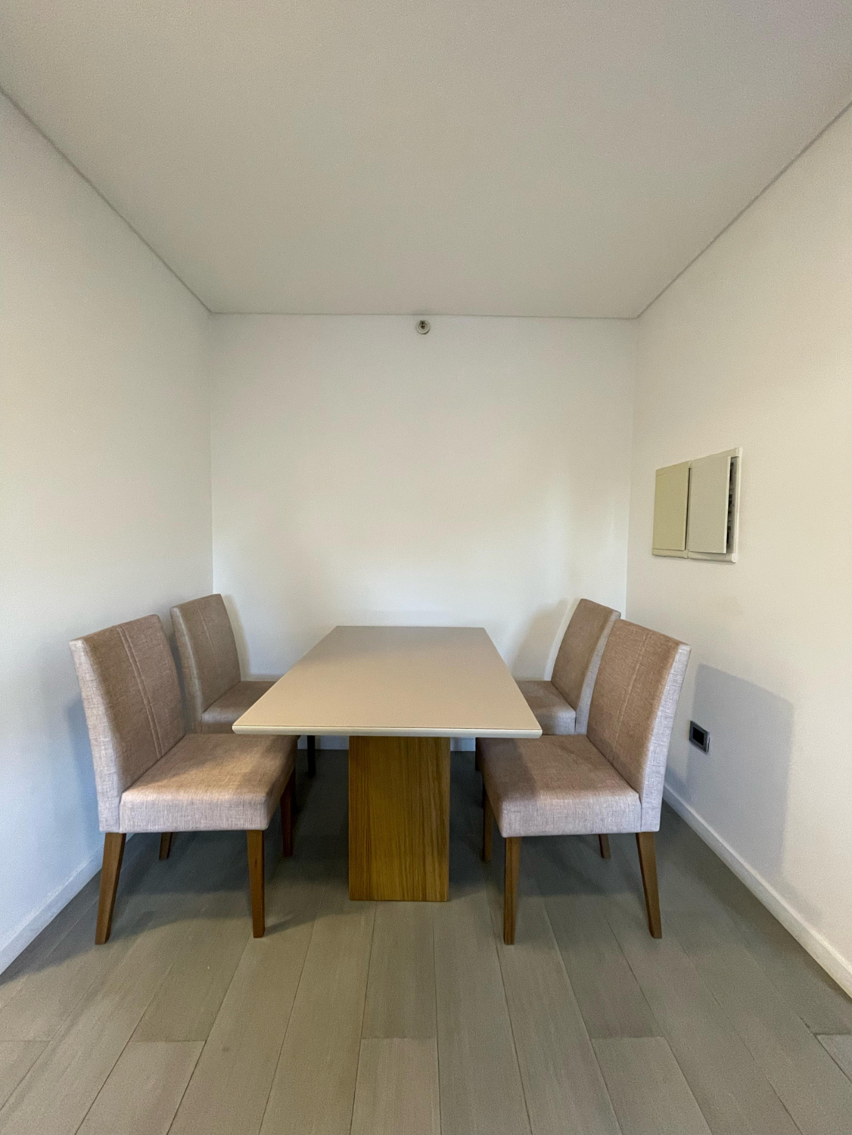 AVDA. SANTÍSIMA TRINIDAD EN ALQUILER DEPARTAMENTO DE 1 DORMITORIO AMOBLADO — foto 2