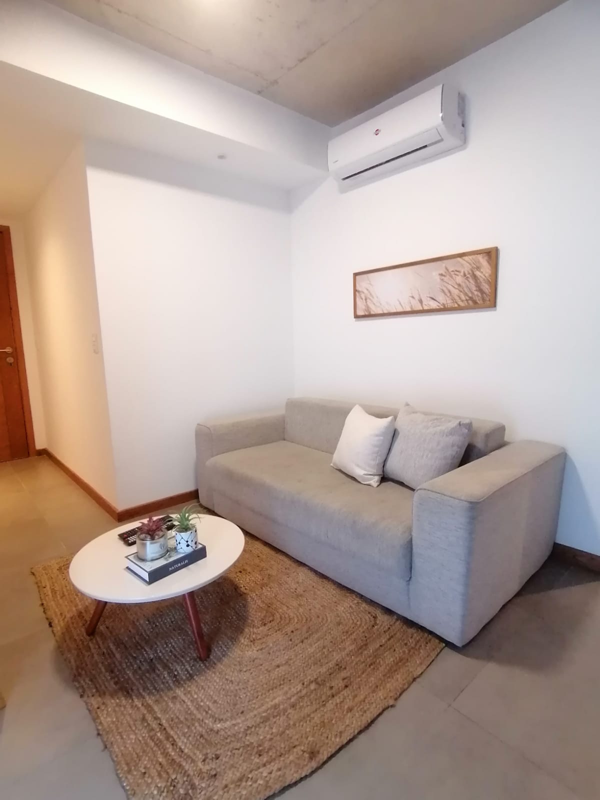 En alquiler departamento amoblado de 1 dormitorio, zona paseo la galeria — foto 2