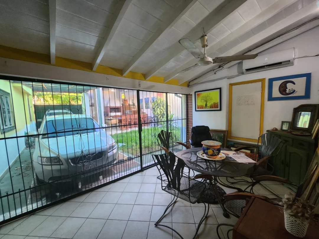 Casa Zona Villamorra Barrio Mburicao 0981 583583 — foto 3