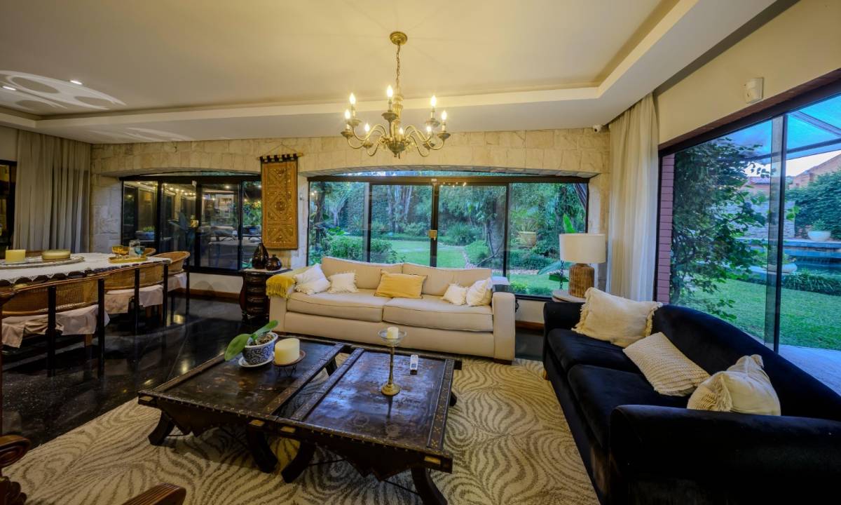 Residencia de Gran Porte en Alquiler: Espacios Amplios y Confort Total — foto 3