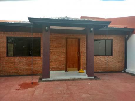 Vendo Dúplex Zona Yacht Y Golf Club A Una Cuadra De Carretera De Lopez