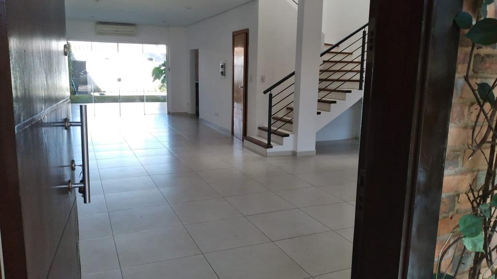 Casa en alquiler en Mburucuyá