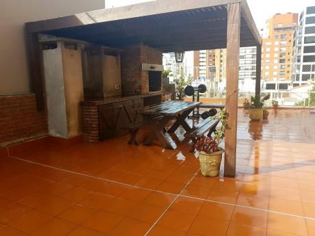 Apartamento En Punta Carretas A Metros Del Shopping.