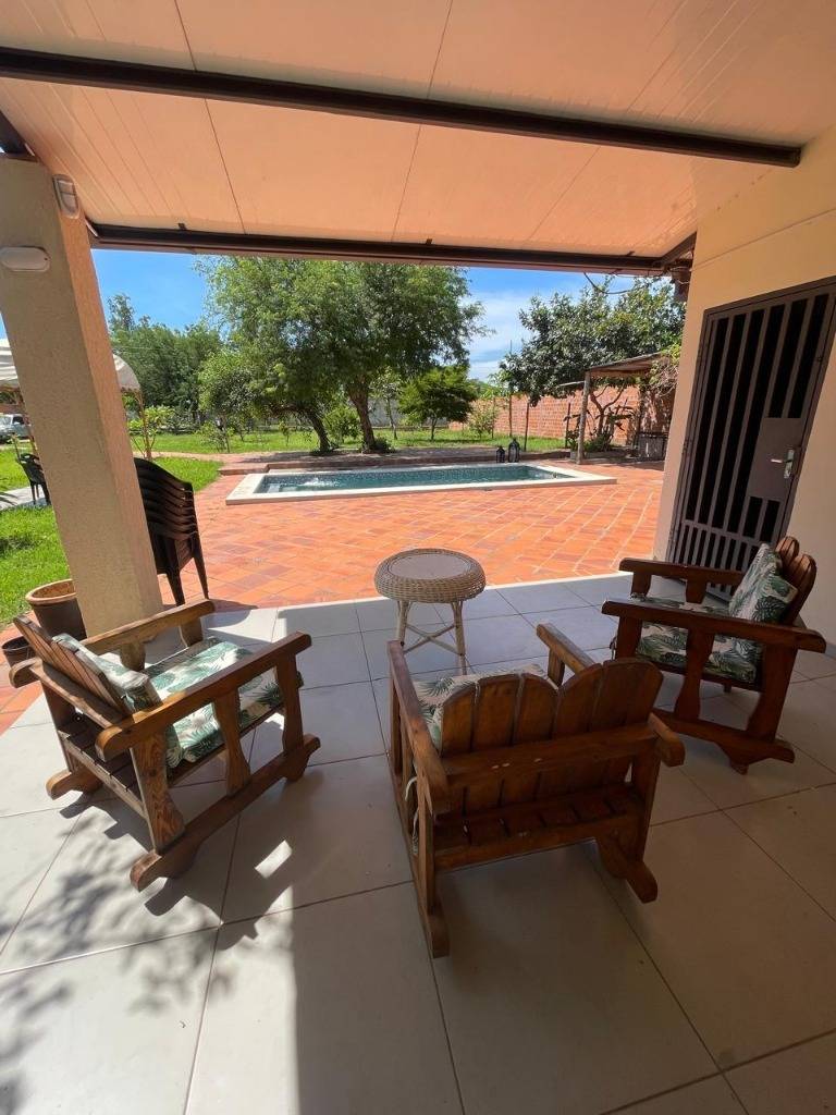 VENTA CASA QUINTA EN YPANE — foto 2